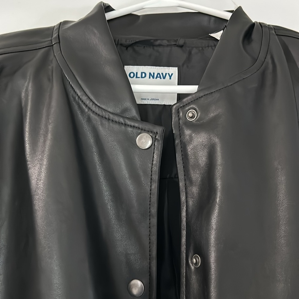 Old Navy - Bomber jacket - Black Faux leather - Medium Tall - NWT - Picture 3 of 11